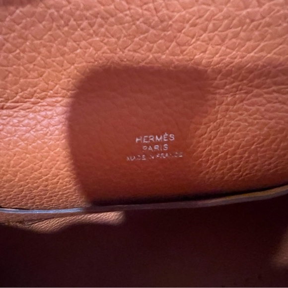 Hermes Vide Pouches Togo Calfskin purse. Orange with blue/white stripe strap - Picture 4 of 15